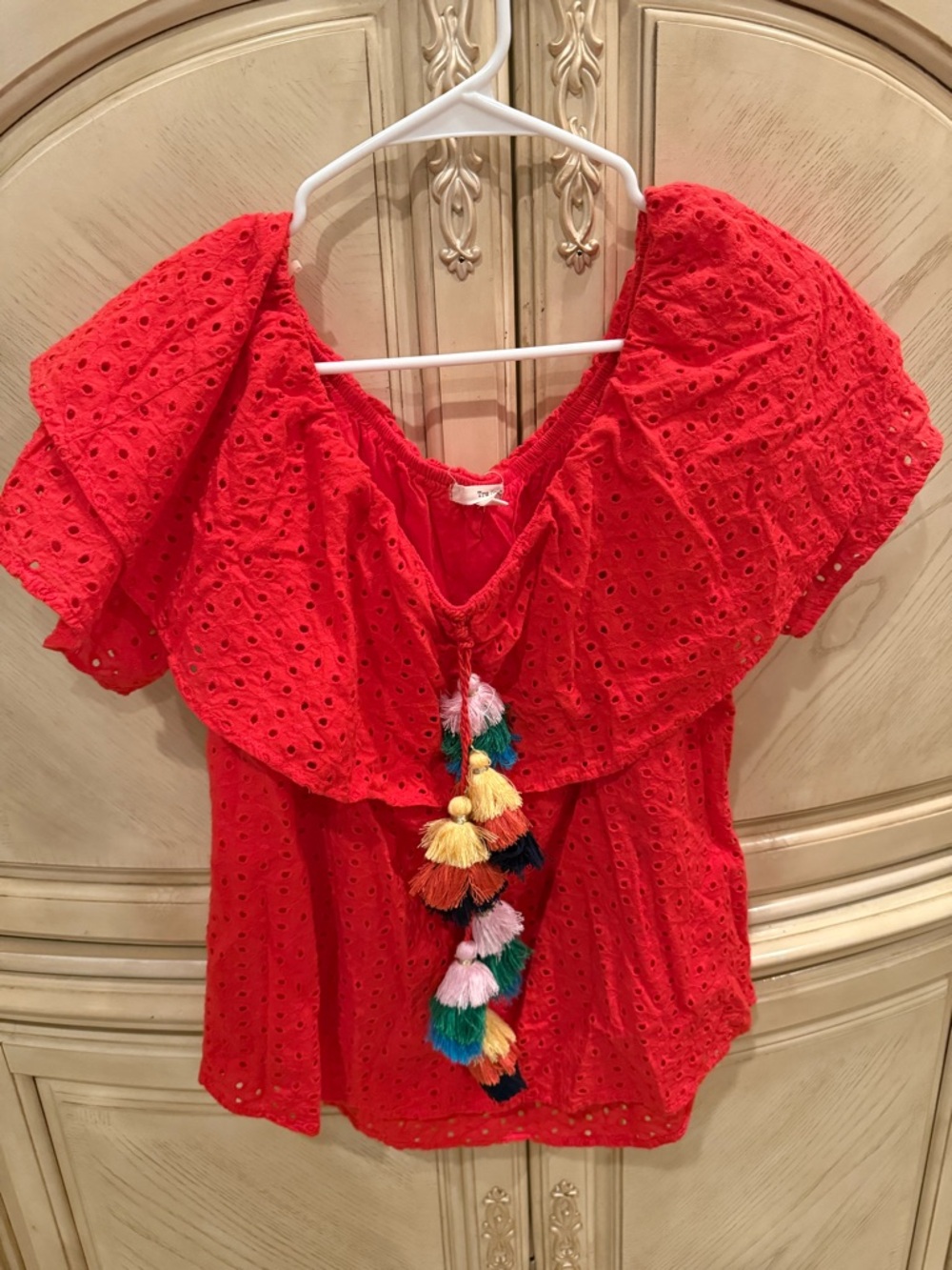 Tru self Red-Orange Eyelet Ruffle Off-Shoulder Top with Tassel Detail, size XL